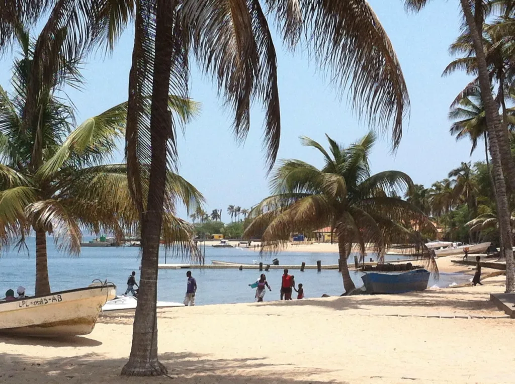 Tourist Attractions in Angola, Ilha do Mussulo